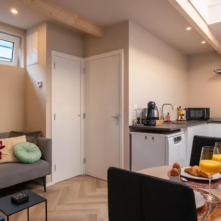 아파트 Tiny House In Aan Zee, The Netherlands 노르트베이크